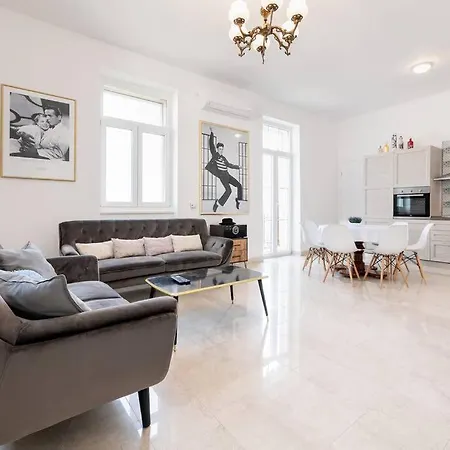 4-Bedroom Apt 1 Min From Bacvice Beach Split Exteriör bild