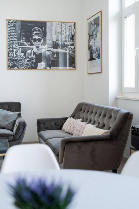 4-bedroom 1 Min From Bacvice *